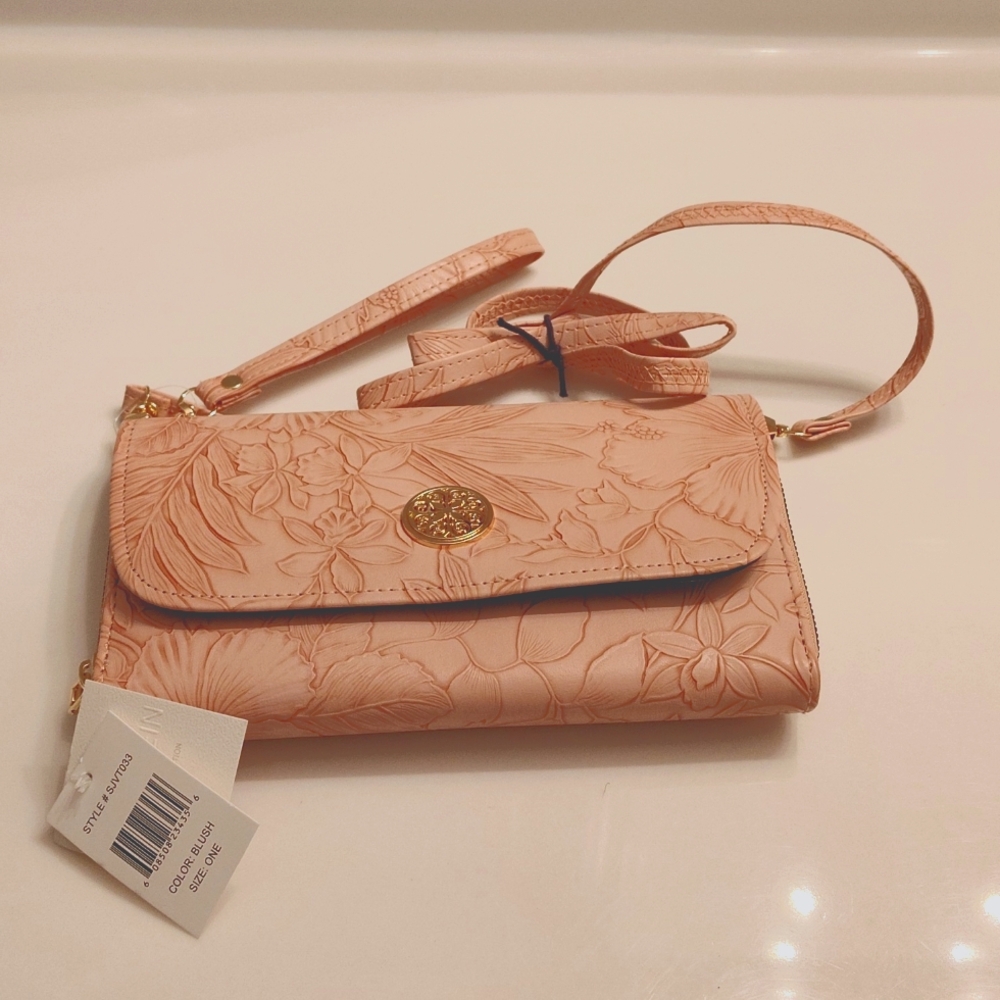 NWT CEE KLEIN Crossbody Wristlet Blush Purse Floral Embossed - Picture 13 of 13